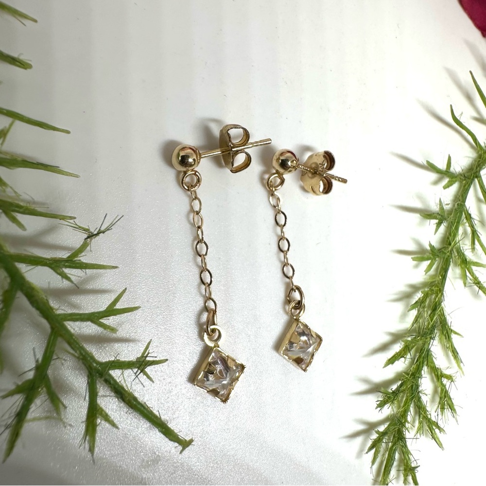 14K Gold ⚜️ Dainty Chain Dangling Cubic Zirconia Drop Earrings - Picture 6 of 12